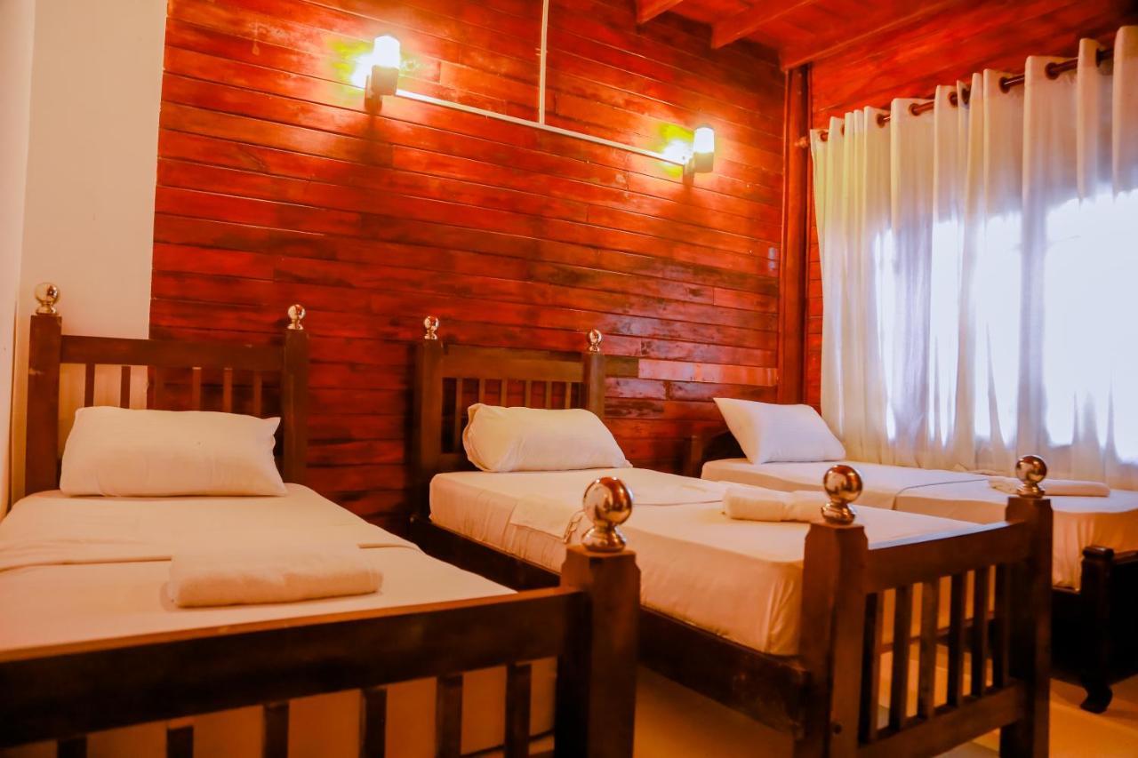 Coral Beach Hotel Mirissa Dış mekan fotoğraf