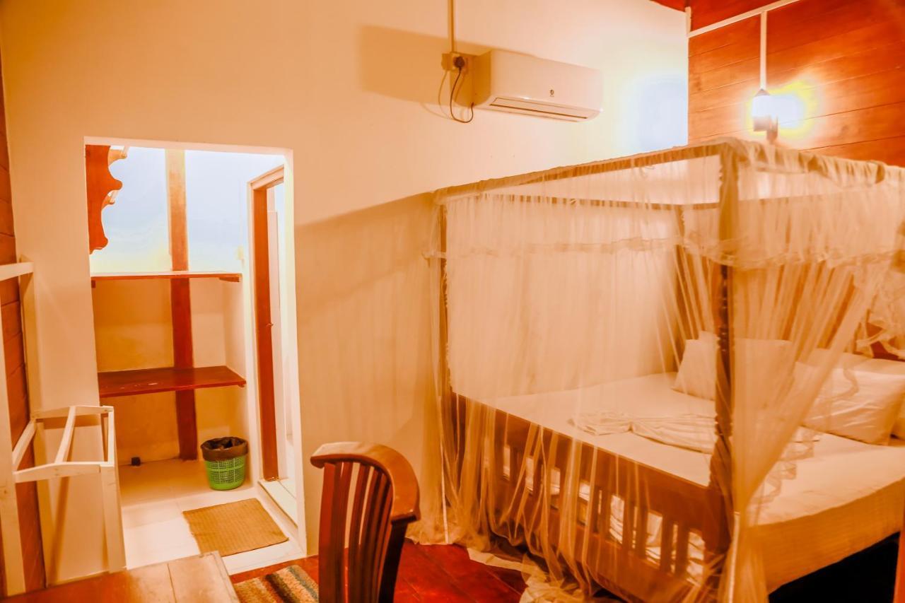 Coral Beach Hotel Mirissa Dış mekan fotoğraf