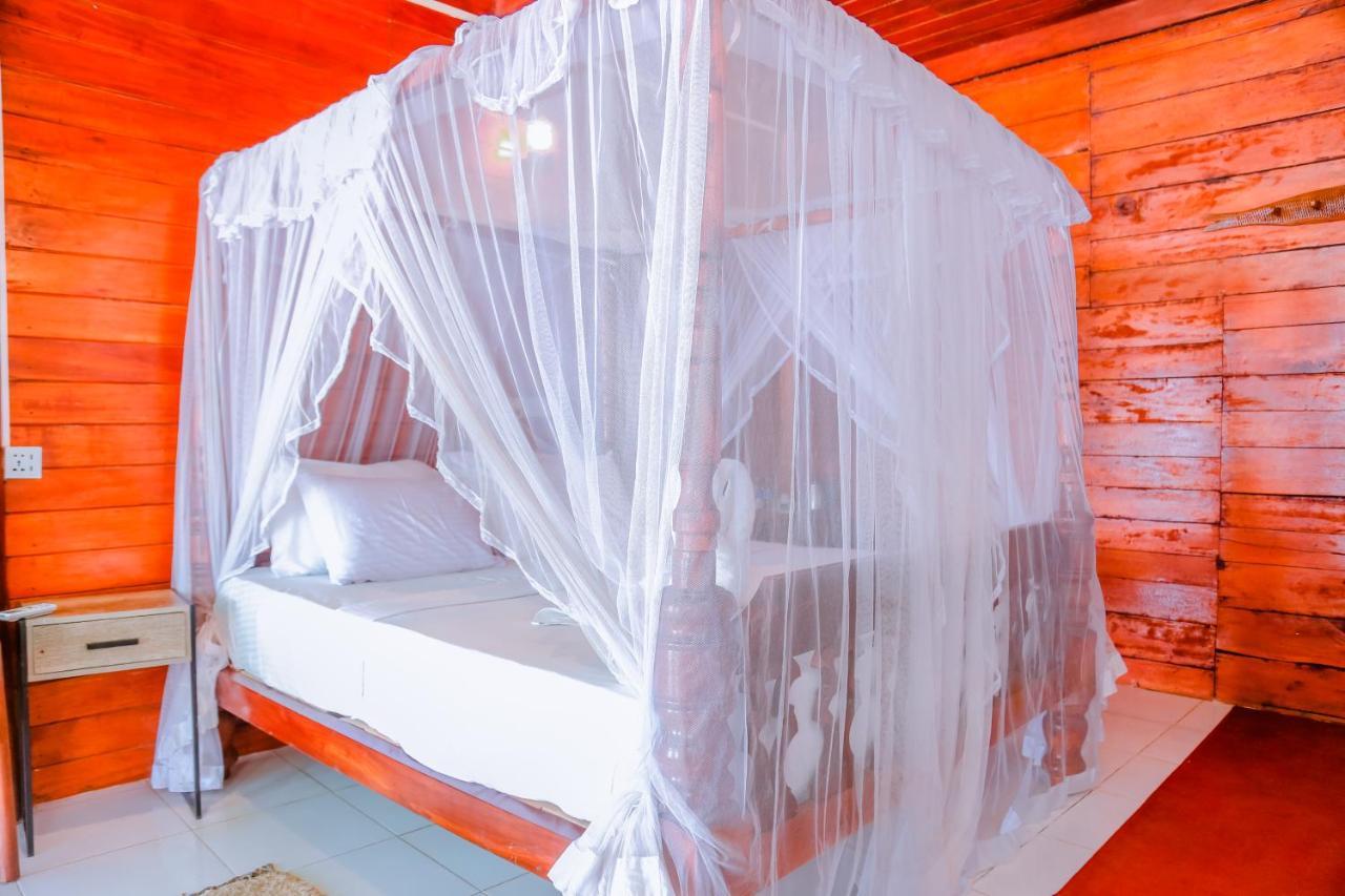 Coral Beach Hotel Mirissa Dış mekan fotoğraf