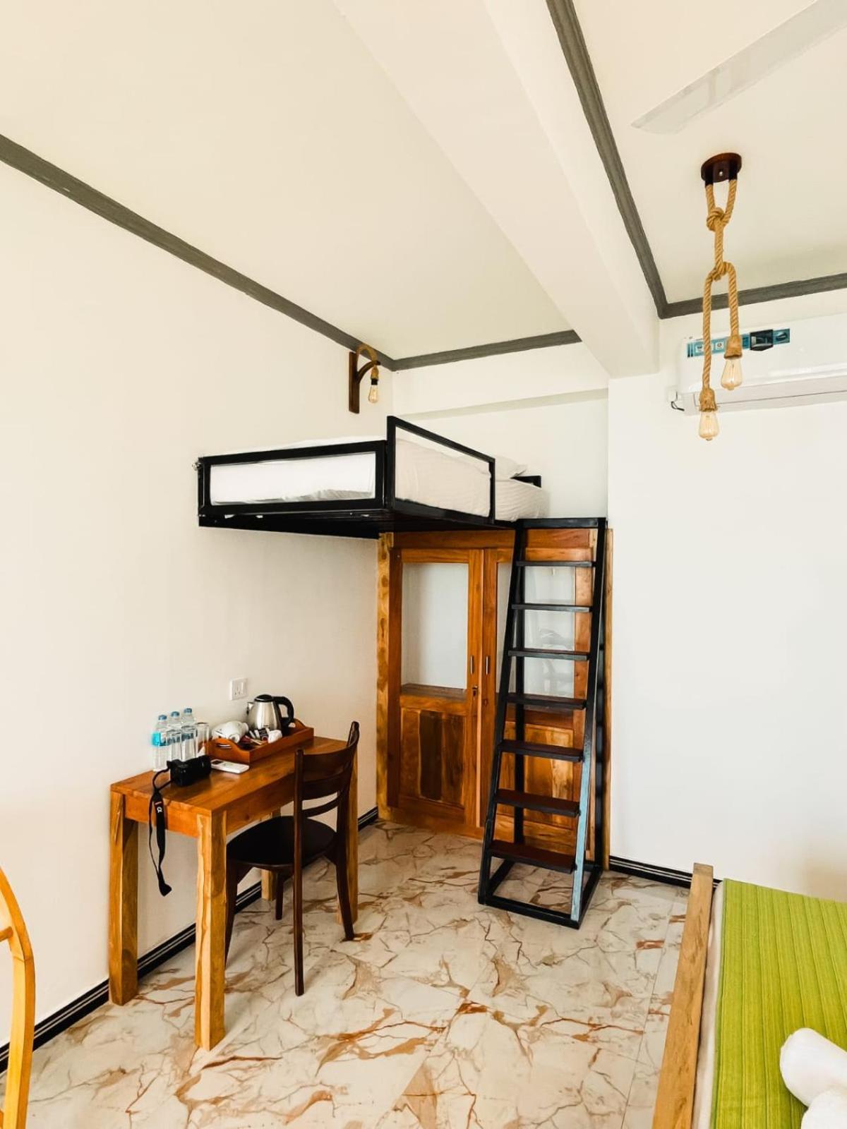 Coral Beach Hotel Mirissa Dış mekan fotoğraf