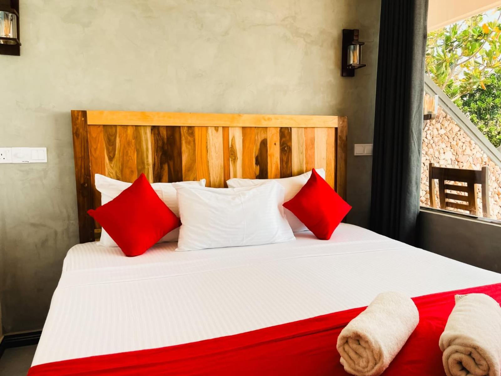 Coral Beach Hotel Mirissa Dış mekan fotoğraf