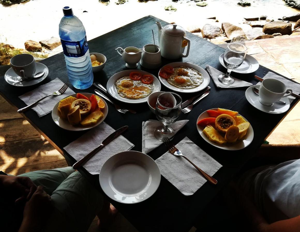 Coral Beach Hotel Mirissa Dış mekan fotoğraf