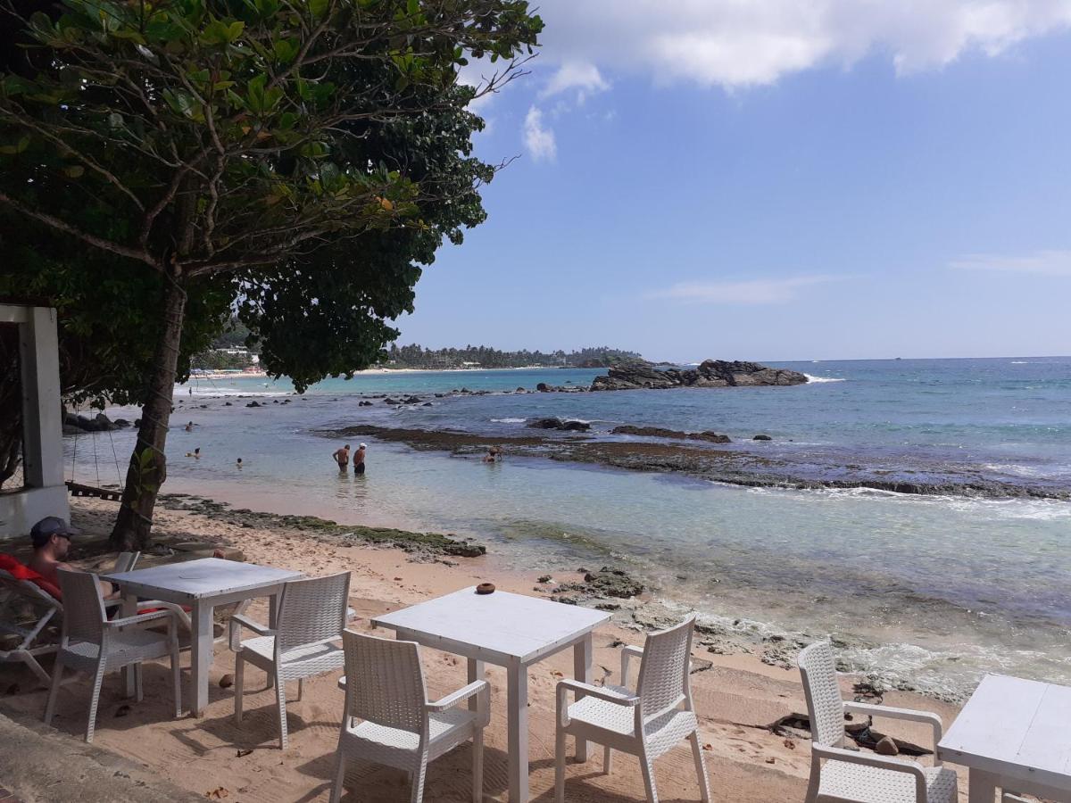 Coral Beach Hotel Mirissa Dış mekan fotoğraf